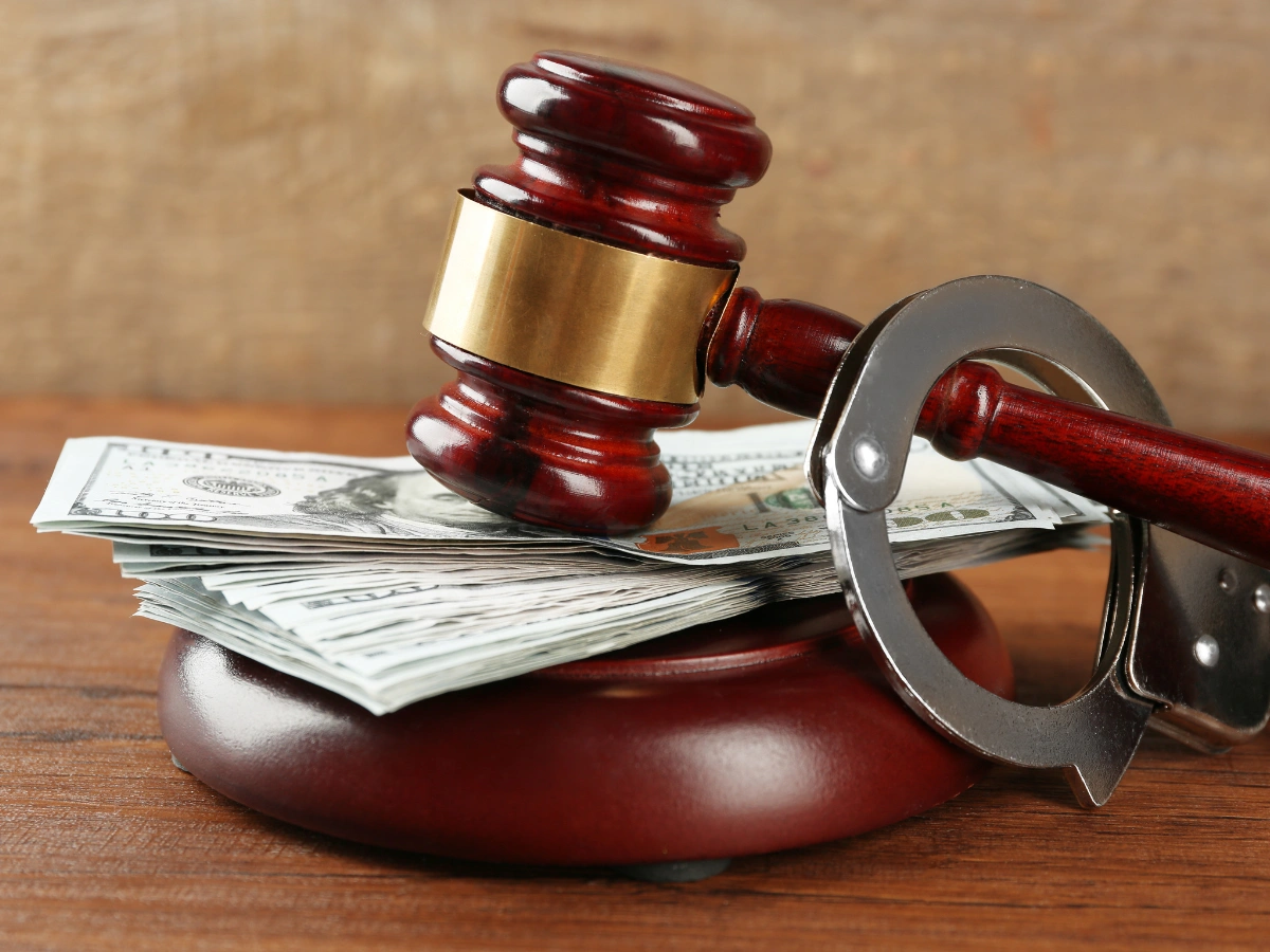 Experienced Criminal Lawyer in Dubai – Full Legal Protection 24/7 with Lawbridge