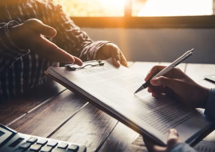 7 Critical Facts About Commercial Contract Disputes in Dubai Every Business Should Know